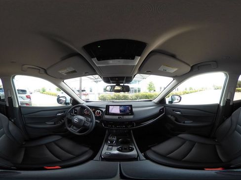 Used 2026 Nissan Rogue SL FWD image 43
