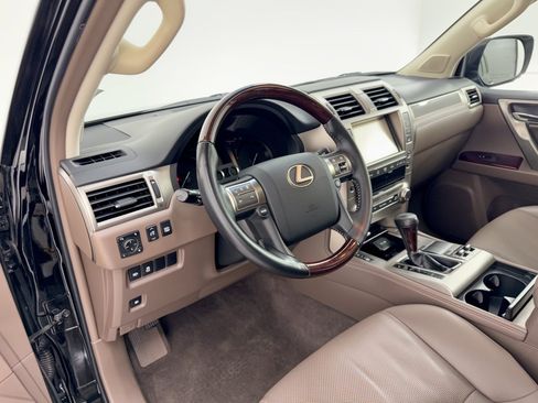 Used 2019 Lexus GX 460 Premium AWD/4WD image 4