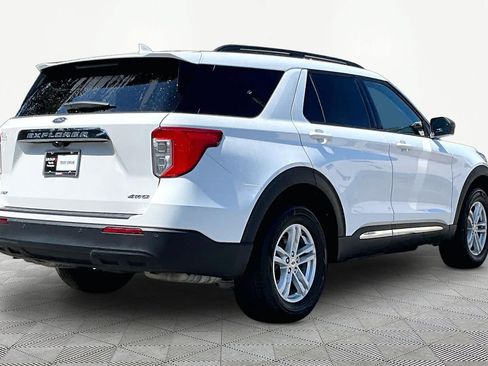 Used 2024 Ford Explorer XLT AWD/4WD image 13
