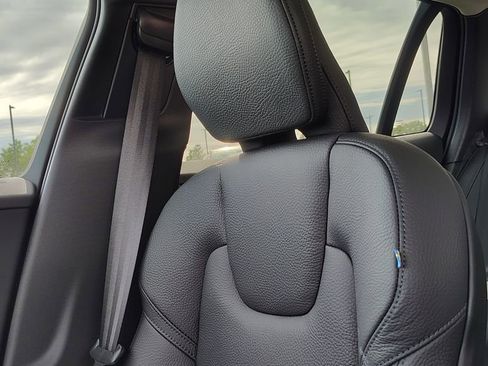 New 2026 Volvo V60 B5 Cross Country Plus w/ Protection Package Premier image 25