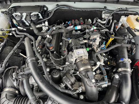 Used 2024 Ford Bronco Badlands image 23