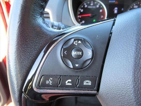 Used 2020 Mitsubishi Eclipse Cross SE image 18