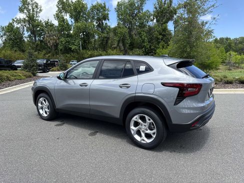 New 2026 Chevrolet Trax LS FWD image 5