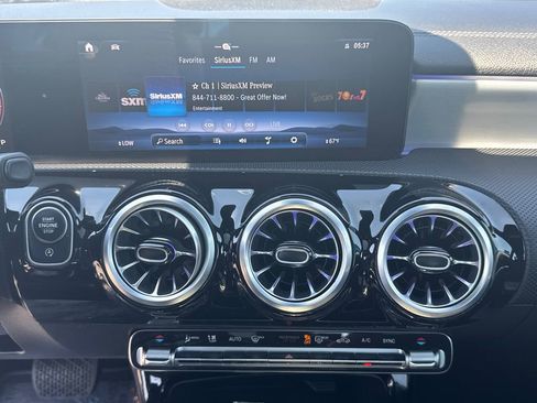 Used 2025 Mercedes-Benz CLA 250 image 29