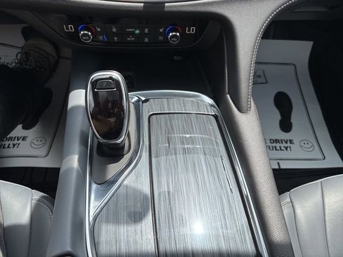 Used 2021 Buick Enclave Premium w/ Sun and Sites Package image 24