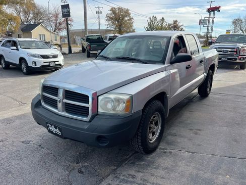 Used 2005 Dodge Dakota ST AWD/4WD image 4