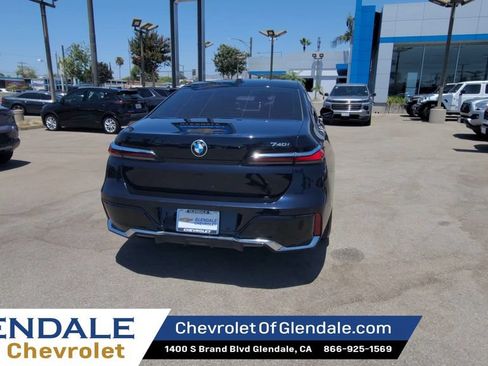 Used 2024 BMW 740i RWD image 7