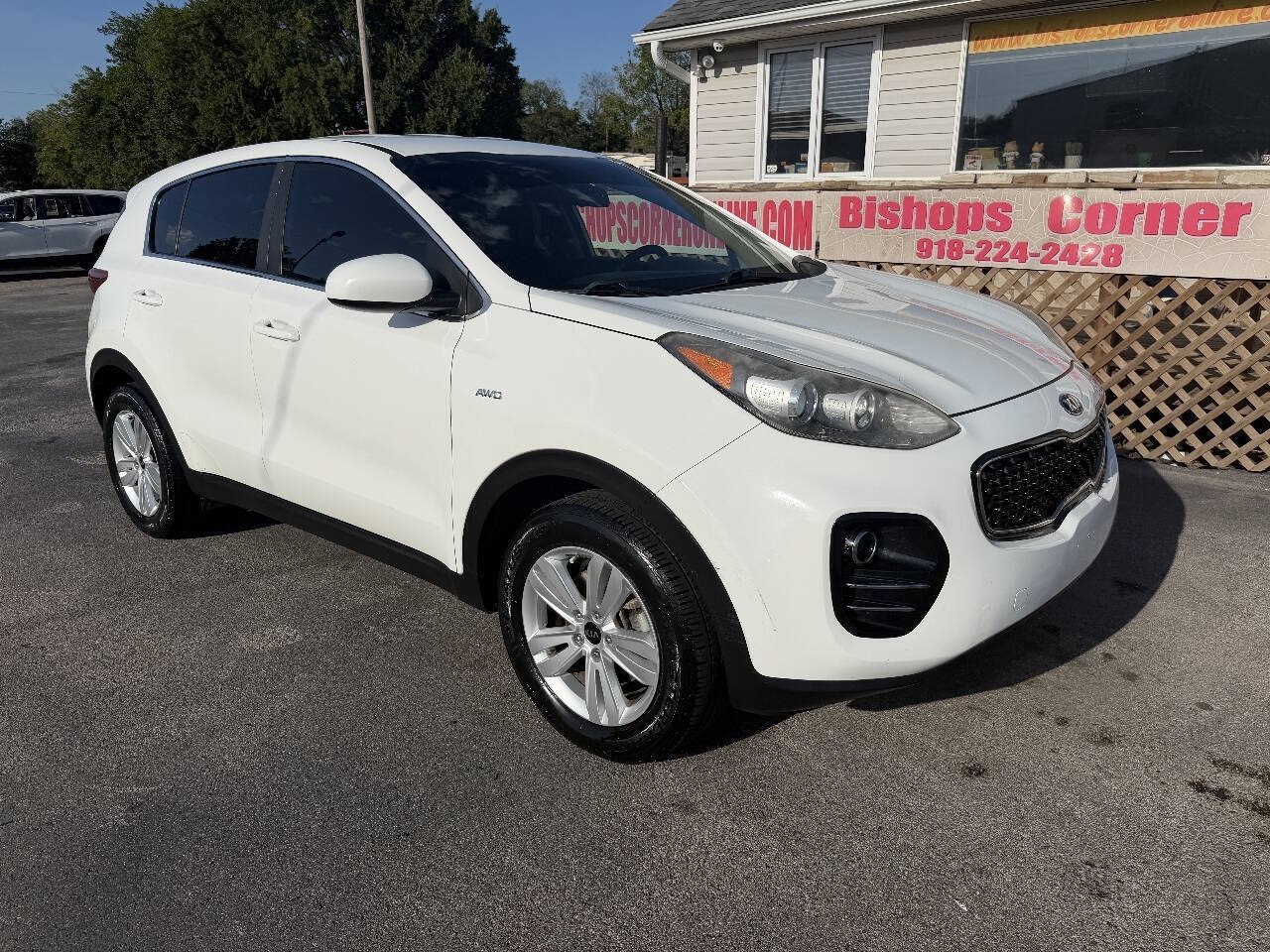 Used 2017 Kia Sportage LX AWD/4WD image 2