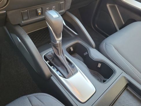 Certified 2025 Nissan Frontier SV image 31