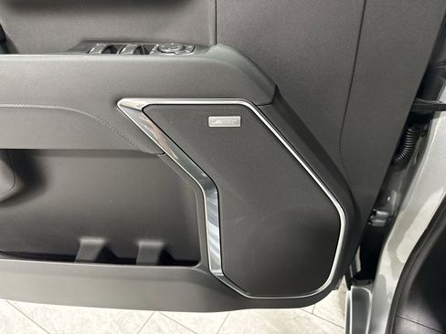 New 2026 GMC Sierra 2500 SLT AWD/4WD image 25