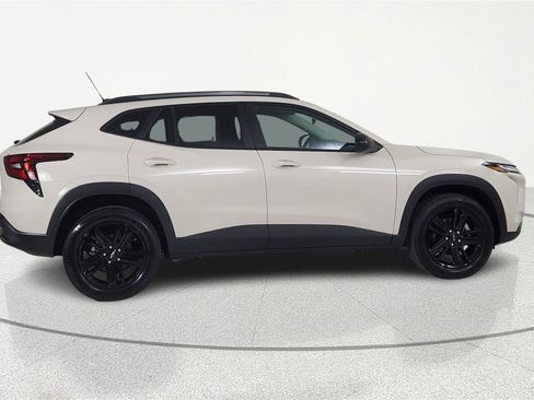 New 2026 Chevrolet Trax ACTIV FWD image 4