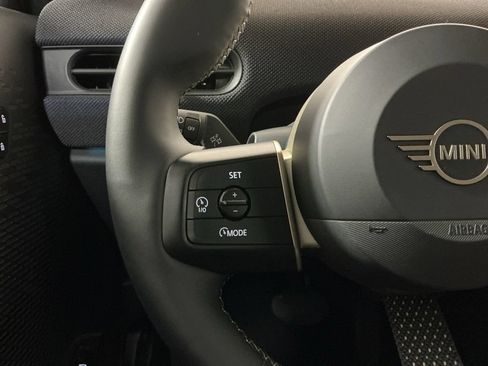 Certified 2025 MINI Cooper 2-Door Hardtop FWD image 14