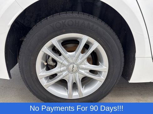 Used 2020 Toyota Corolla L image 37