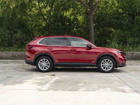 Used 2025 Honda CR-V EX image 10