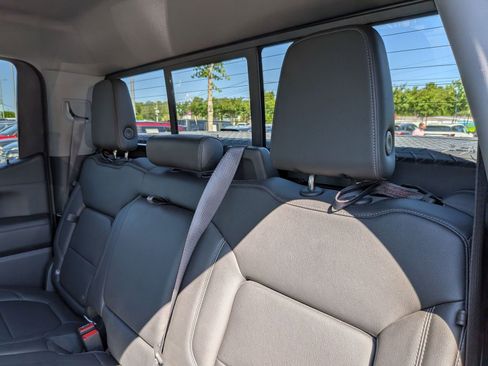 Used 2020 Chevrolet Silverado 1500 RST AWD/4WD image 30