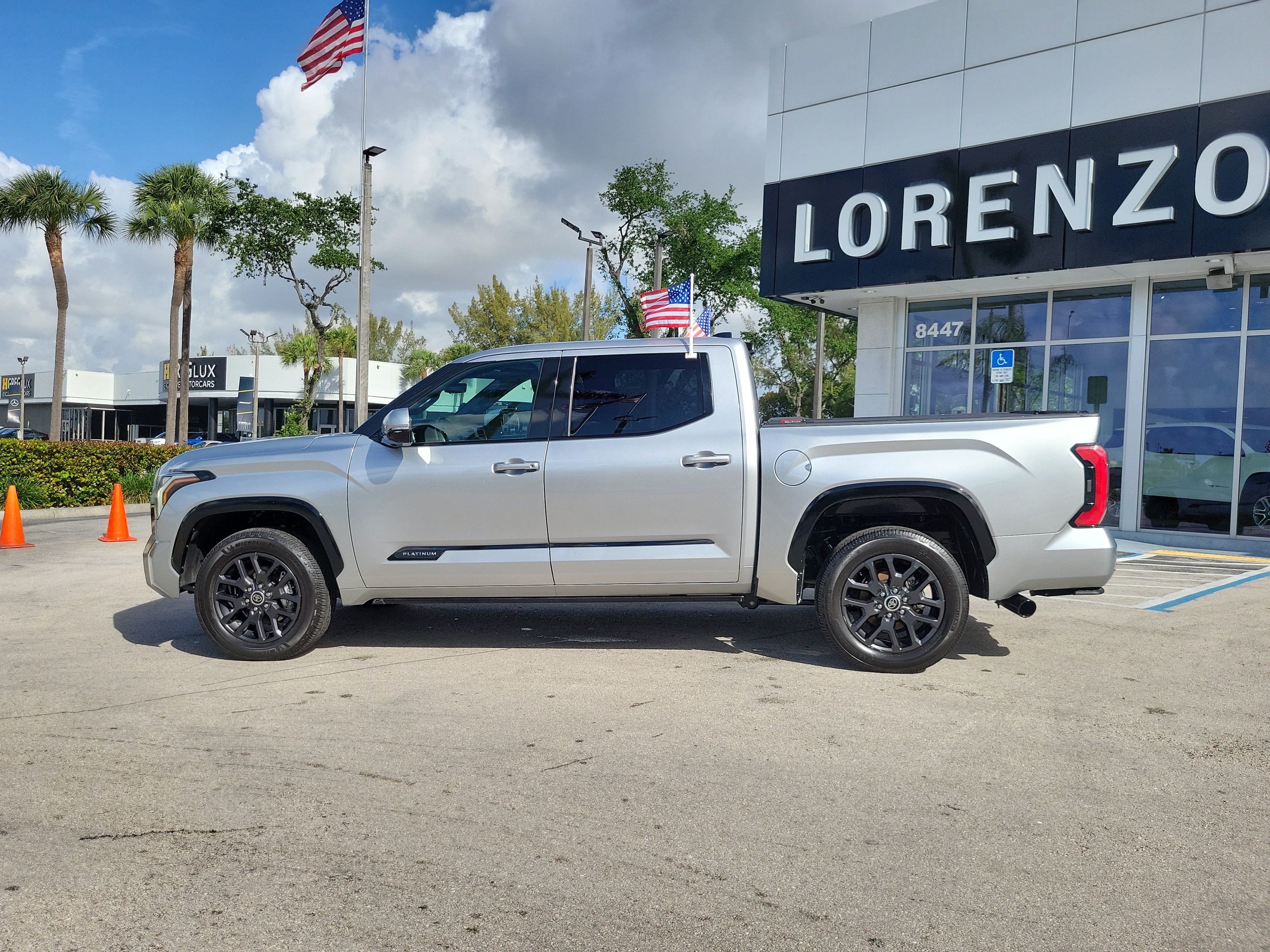 Used 2023 Toyota Tundra Platinum AWD/4WD image 8
