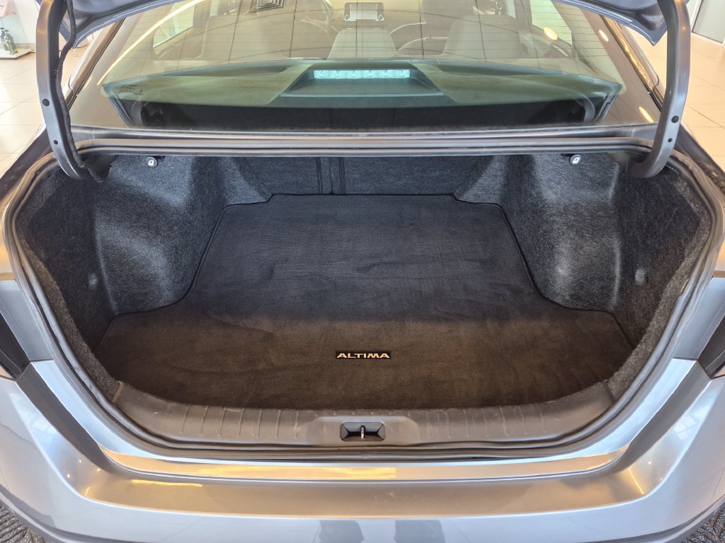 Used 2024 Nissan Altima 2.5 S FWD image 21