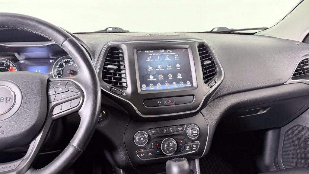Used 2020 Jeep Cherokee Trailhawk w/ Cold Weather Group AWD/4WD image 20