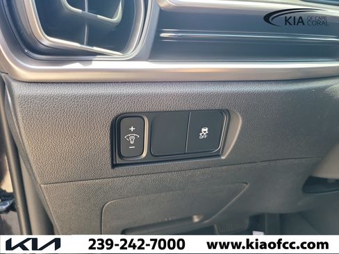 New 2026 Kia Sorento LX FWD image 21