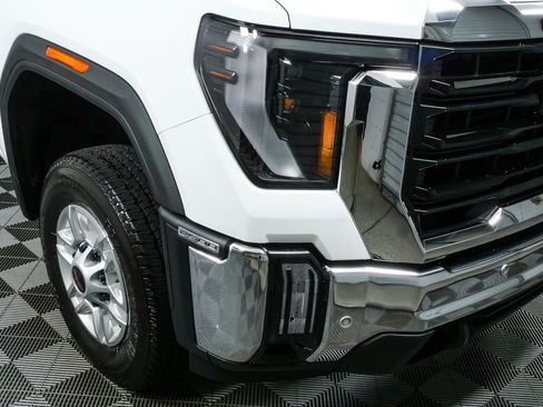 New 2026 GMC Sierra 2500 Pro w/ 1SA Pro Safety Plus Package AWD/4WD image 27