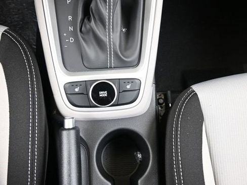 New 2026 Hyundai Venue SEL image 34