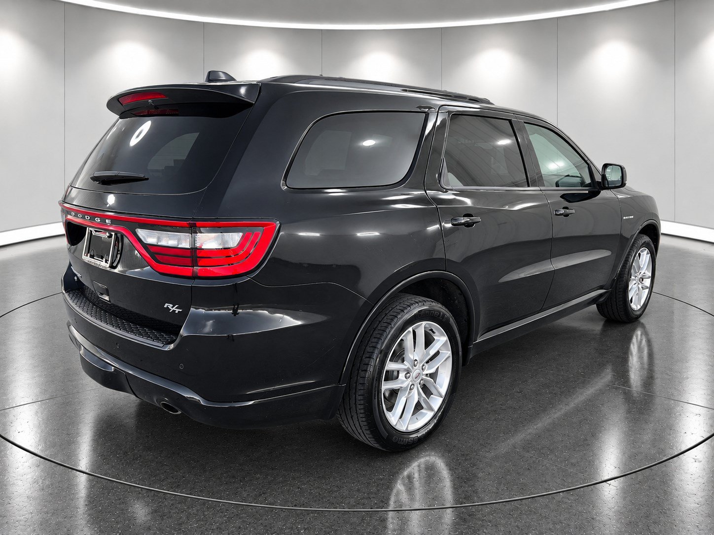 Used 2025 Dodge Durango R/T AWD/4WD image 4
