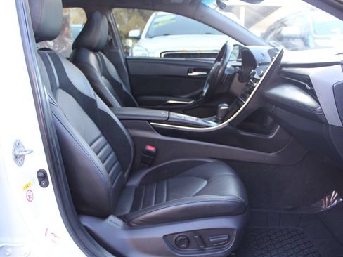 Used 2019 Toyota Avalon Touring w/ Advanced Safety Package FWD image 23