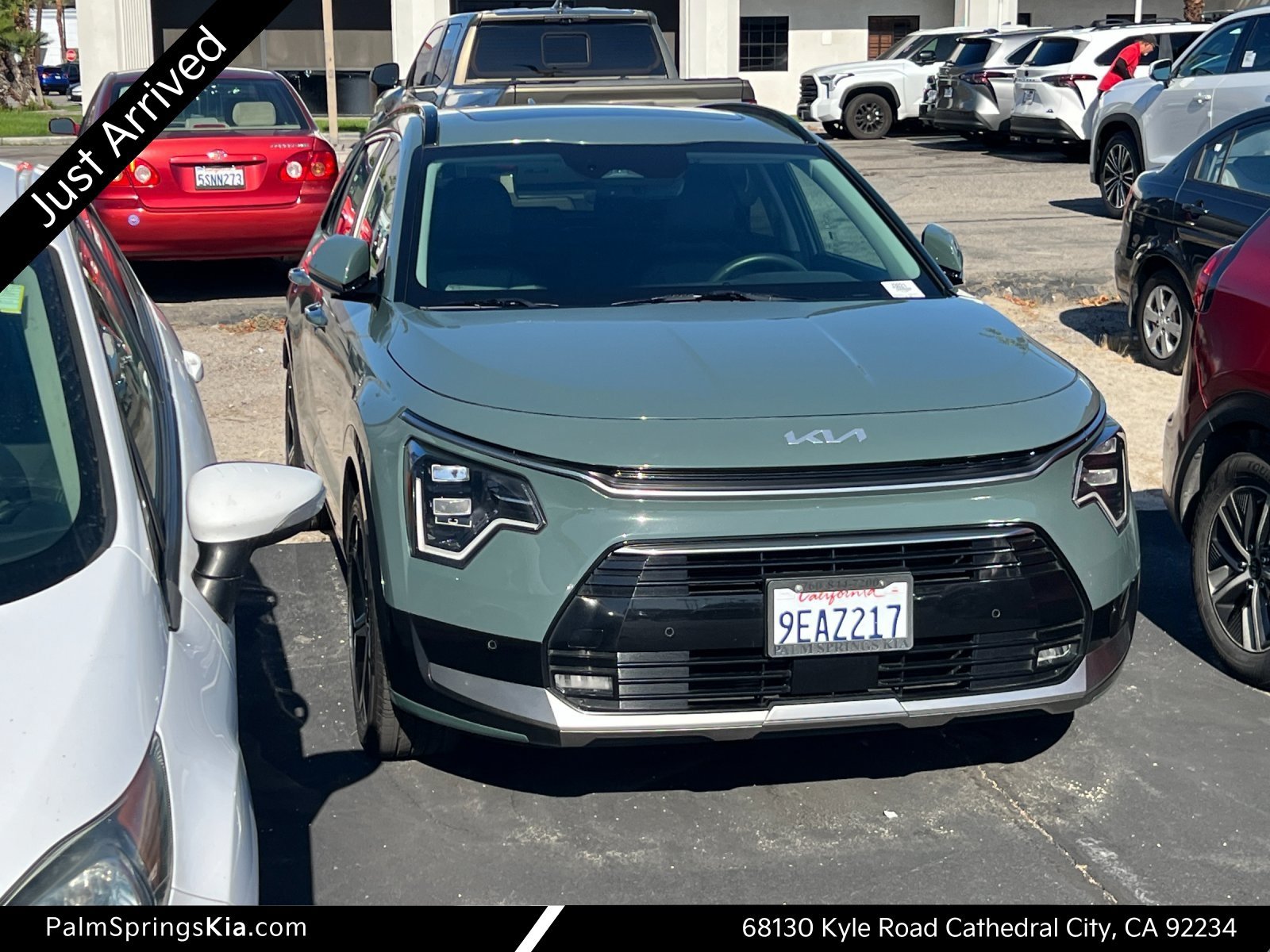 Used 2023 Kia Niro SX Touring FWD image 1