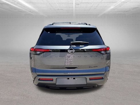 New 2026 Nissan Pathfinder SL AWD/4WD image 2