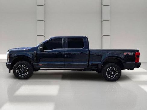 Used 2025 Ford F350 Platinum w/ FX4 Off-Road Package AWD/4WD image 2