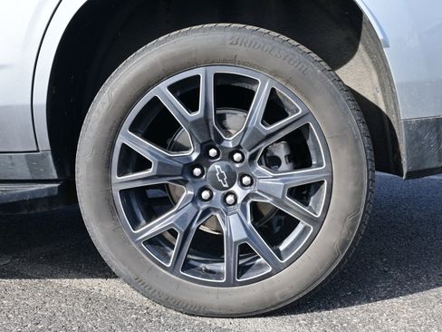 Used 2024 Chevrolet Tahoe High Country w/ Advanced Technology Package image 10