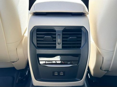 Used 2021 BMW 330i Sedan w/ Premium Package image 19