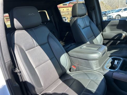 Used 2020 Chevrolet Silverado 1500 High Country w/ Technology Package AWD/4WD image 50