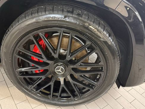 Used 2024 Mercedes-Benz GLS 63 AMG 4MATIC image 24