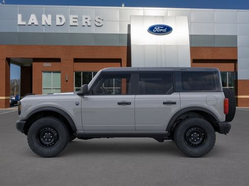 New 2026 Ford Bronco Big Bend w/ Black Diamond Package AWD/4WD image 3