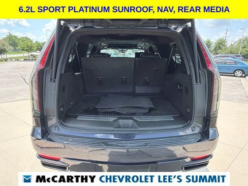 Used 2022 Cadillac Escalade ESV Sport Platinum w/ LPO, ONYX Package AWD/4WD image 62