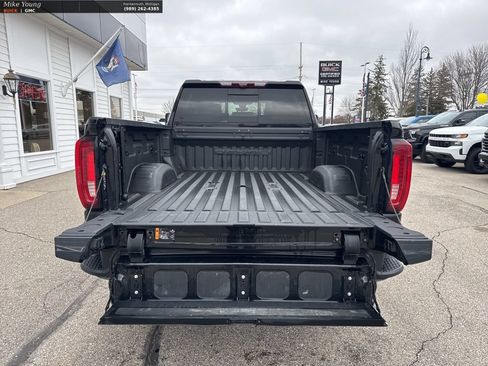 Certified 2022 GMC Sierra 2500 Denali w/ Denali Black Diamond Edition AWD/4WD image 54