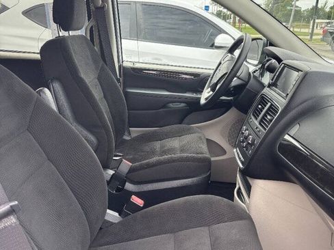 Used 2017 Dodge Grand Caravan SE w/ Power Window Group FWD image 6