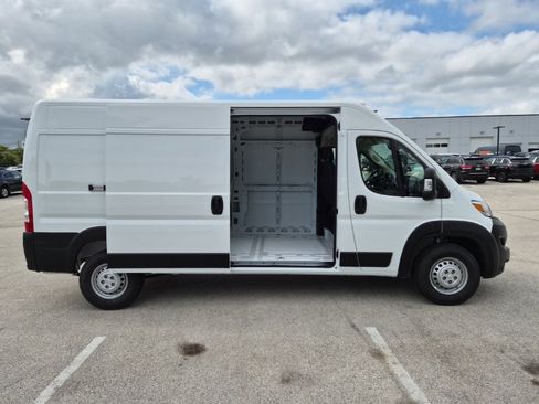 New 2026 RAM ProMaster 2500 w/ Convenience Group image 6