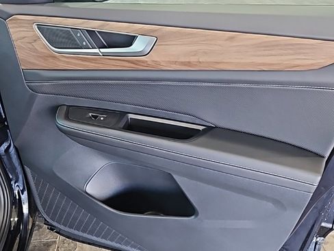 New 2026 Volkswagen Atlas SE image 11