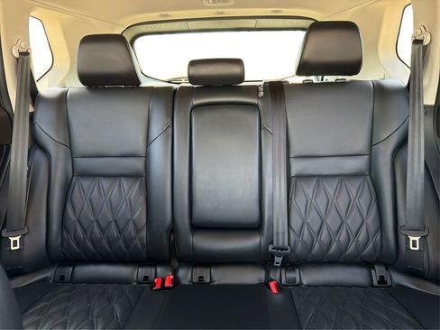 Used 2022 Nissan Rogue Platinum w/ Head-Up Display Package image 15