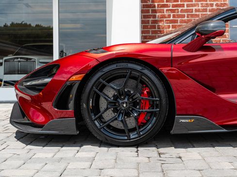 Used 2022 McLaren 765LT RWD image 7
