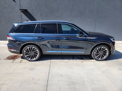 Used 2022 Lincoln Aviator Reserve w/ Equipment Group 201A image 4