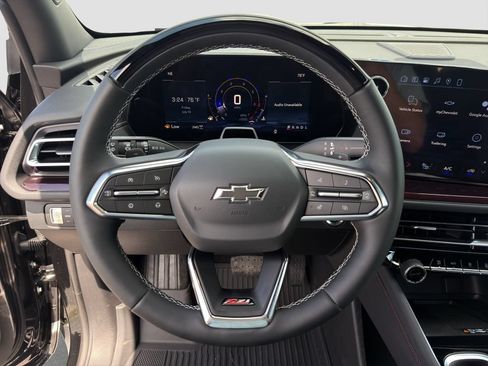 New 2026 Chevrolet Traverse Z71 w/ Enhanced Driving Package AWD/4WD image 10