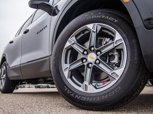 New 2025 Chevrolet Blazer LT w/ Convenience Package image 2