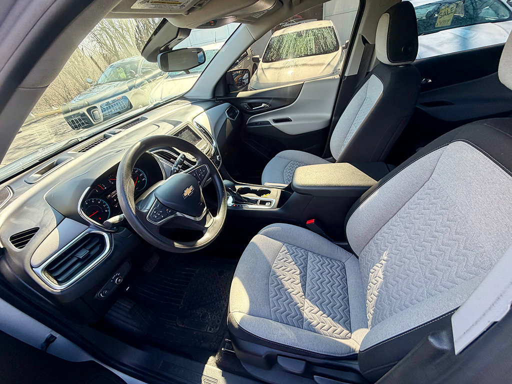 Used 2022 Chevrolet Equinox LS AWD/4WD image 9
