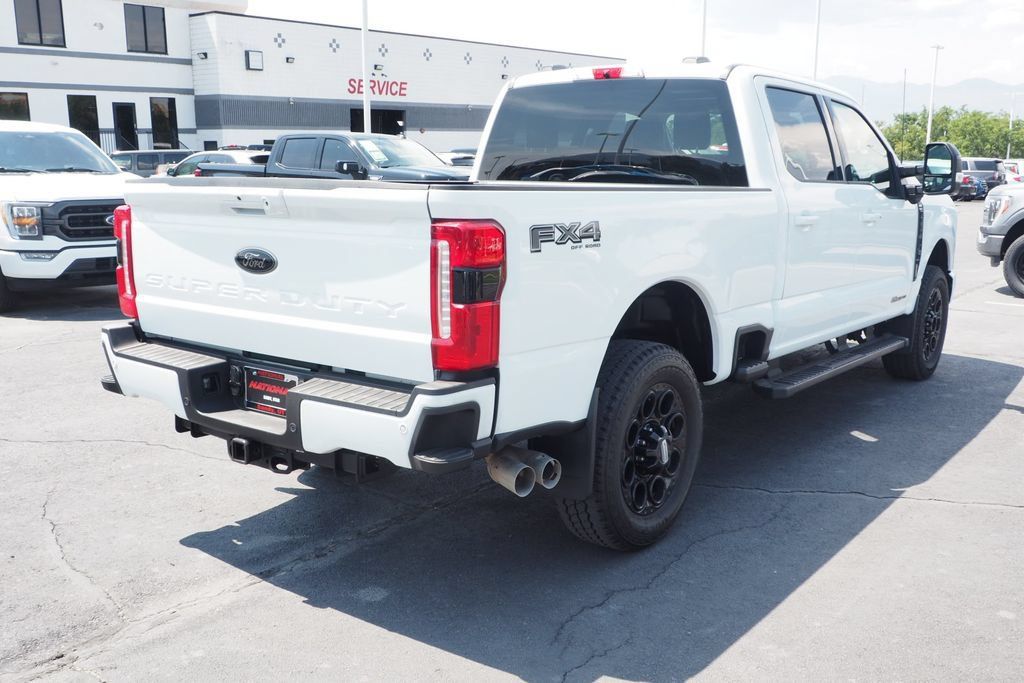 Used 2025 Ford F350 Lariat w/ Black Appearance Package AWD/4WD image 7