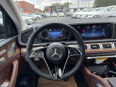 New 2026 Mercedes-Benz GLS 450 4MATIC image 20
