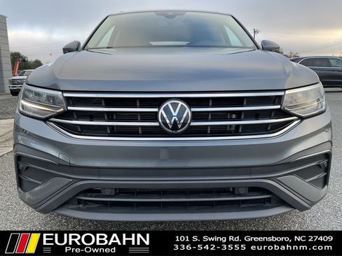 Used 2022 Volkswagen Tiguan SE image 27