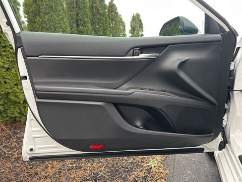 Certified 2021 Toyota Camry SE w/ Cold Weather Package image 8